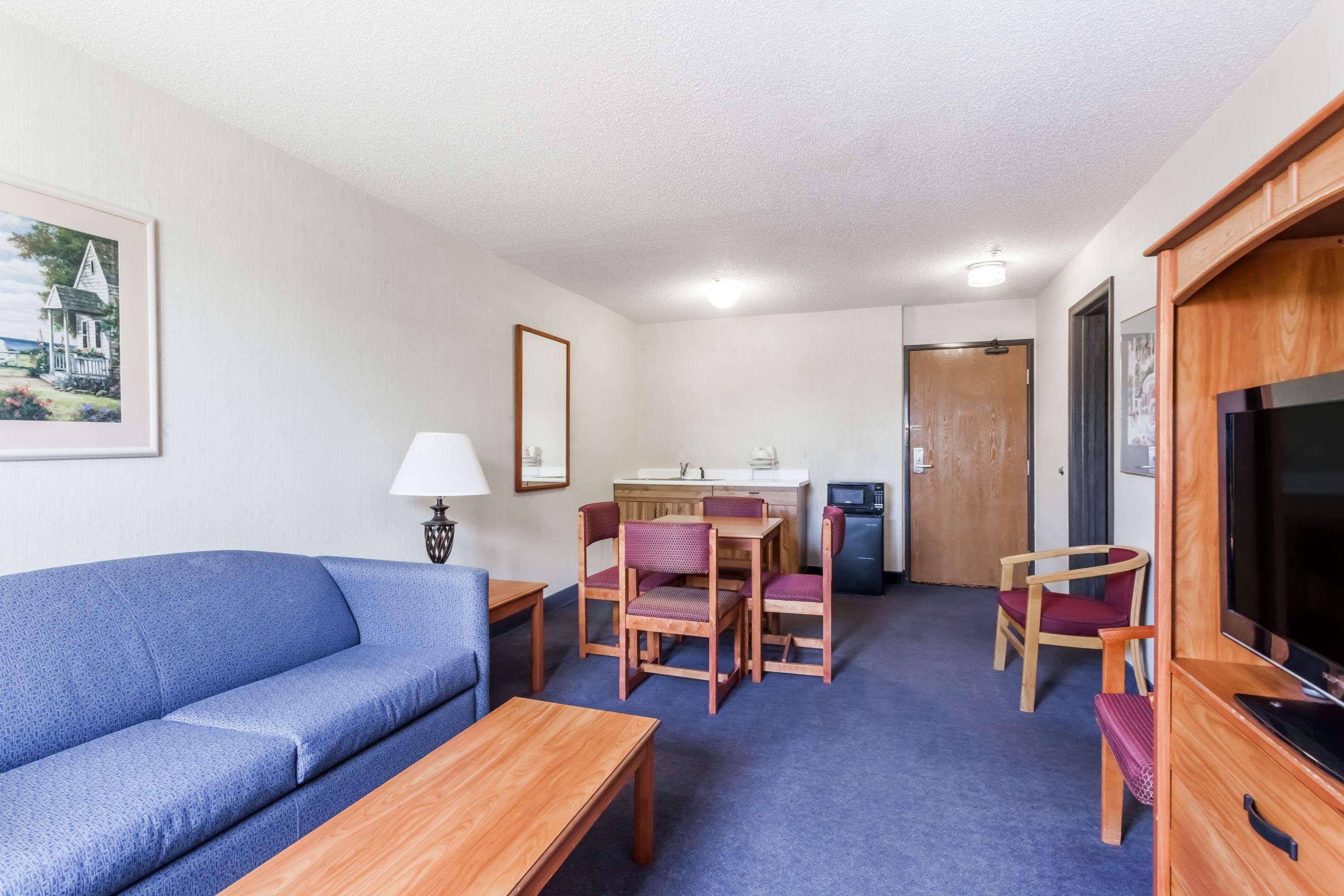 Hotel Super 8 by Wyndham Norwich Zewnętrze zdjęcie